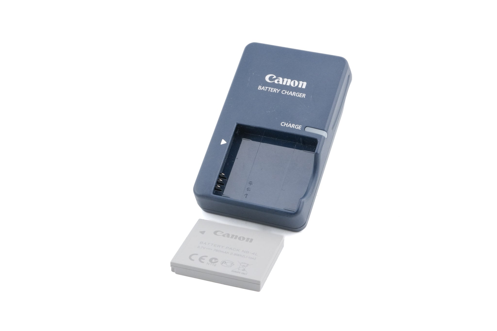 Canon IXUS 220 HS
