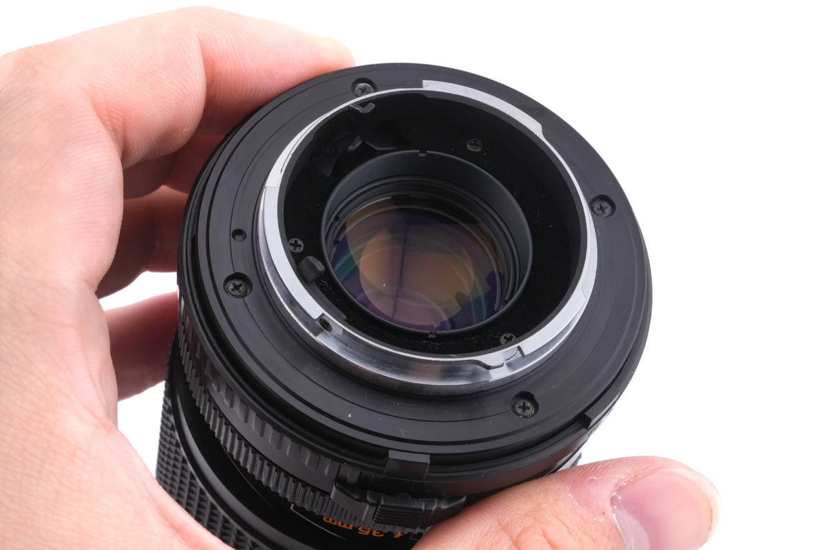Minolta 35-105mm f3.5-4.5 MD Zoom Macro