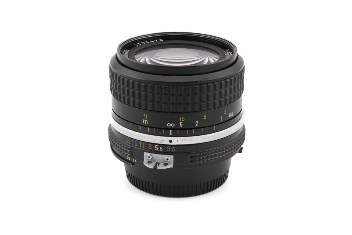 Nikon 28mm f3.5 Nikkor AI
