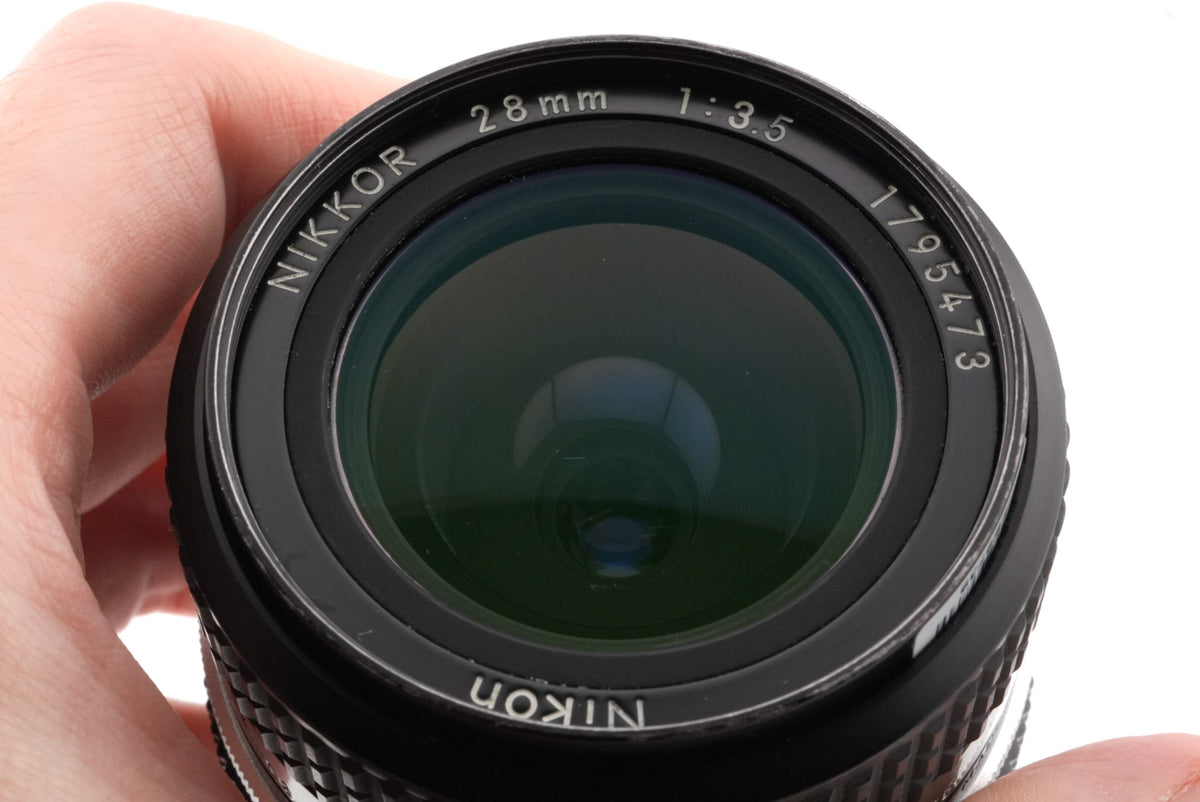 Nikon 28mm f3.5 Nikkor AI