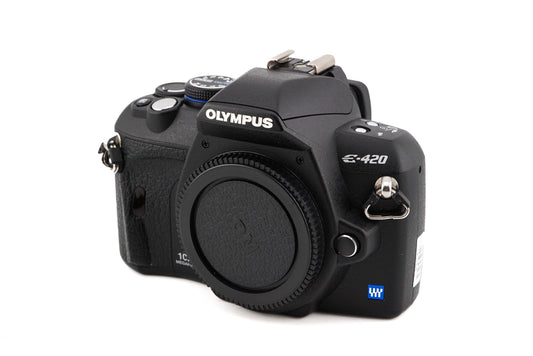 Olympus E-420 - Camera
