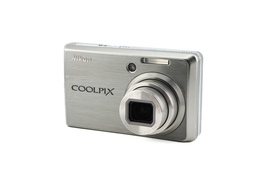 Nikon Coolpix S600 - Camera