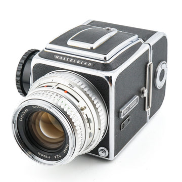 Hasselblad 500C + C12 Film Magazine (30015 / TIMAC) + 80mm f2.8 Planar C