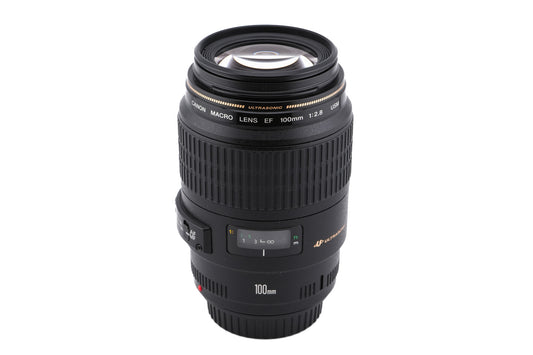 Canon 100mm f2.8 Macro USM + ET-67B Lens Hood