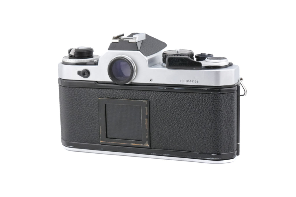 Nikon FE