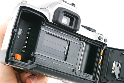 Canon EOS 3000V + 50mm f1.8 II