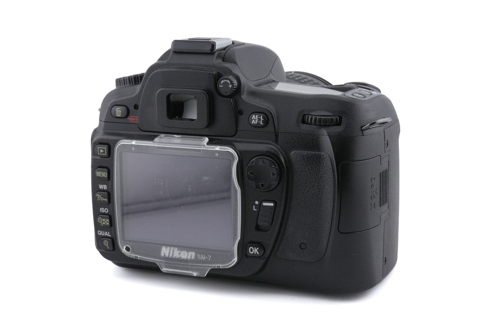 Nikon D80 + 18-70mm f3.5-4.5 AF-S Nikkor G ED