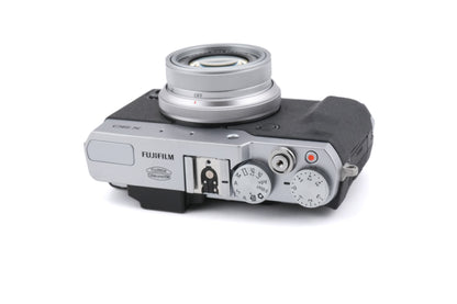 Fujifilm X30