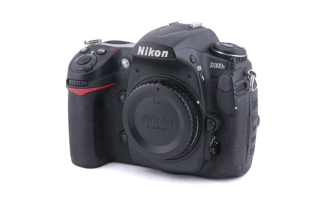 Nikon D300S