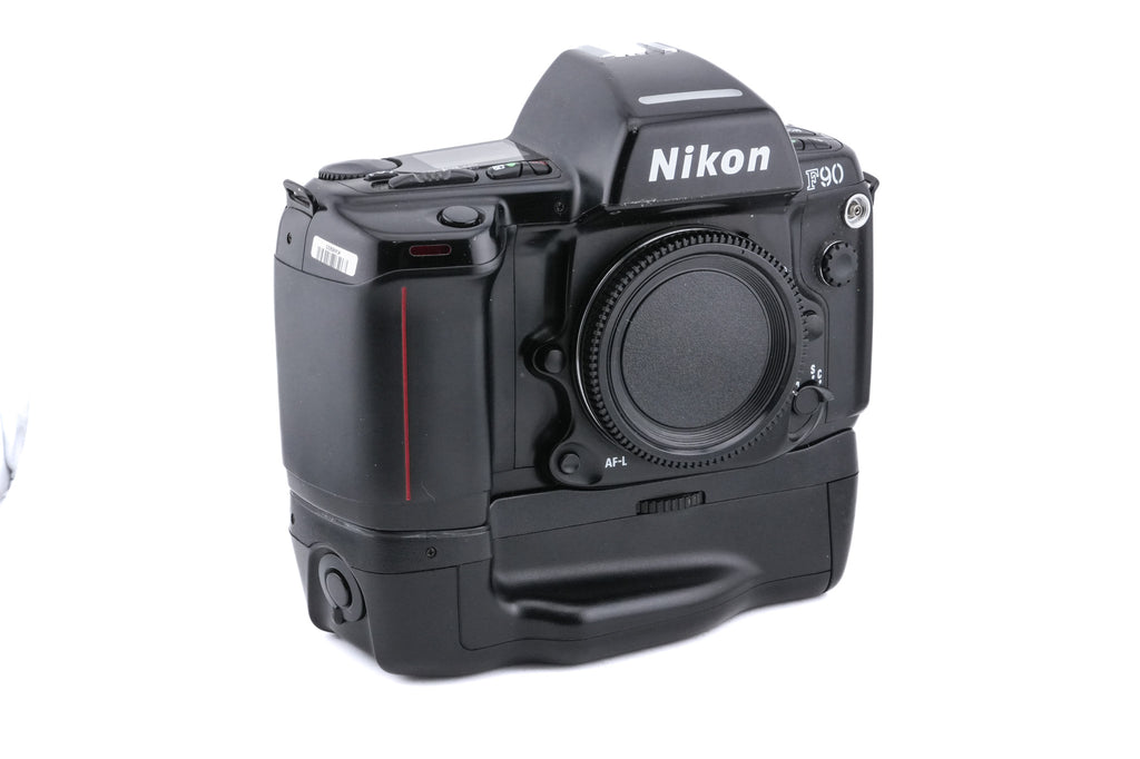 Nikon F90 + MB-10 Battery Pack