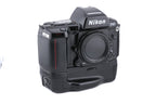 Nikon F90 + MB-10 Battery Pack