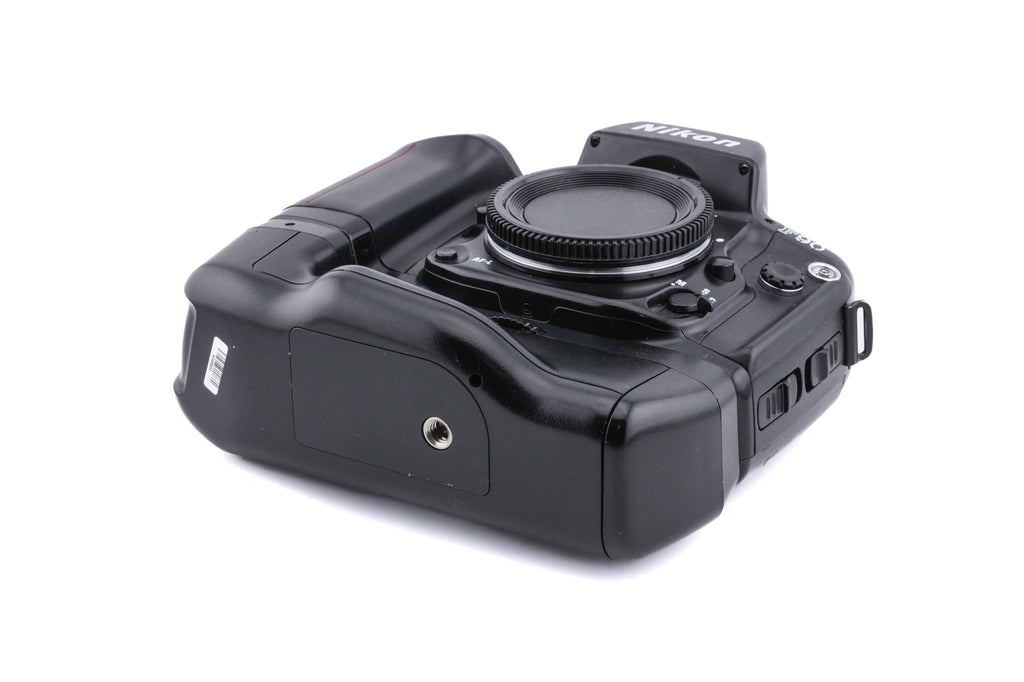 Nikon F90 + MB-10 Battery Pack