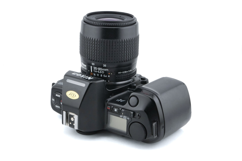 Nikon F-801 + 35-80mm f4-5.6 AF Nikkor D