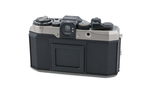 Pentax 17
