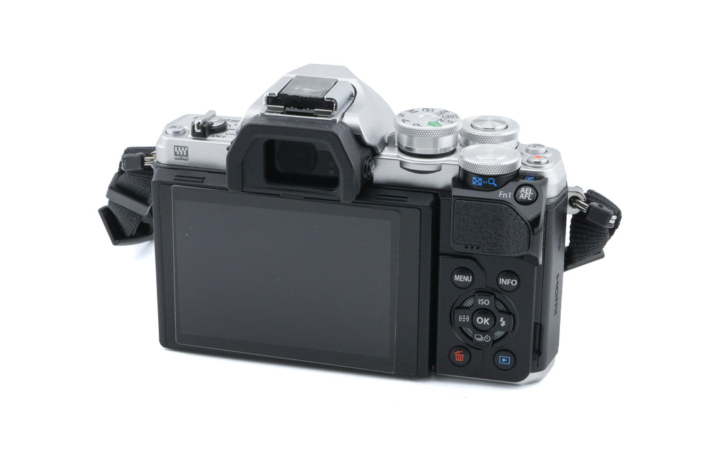 Olympus OM-D E-M10 Mark III