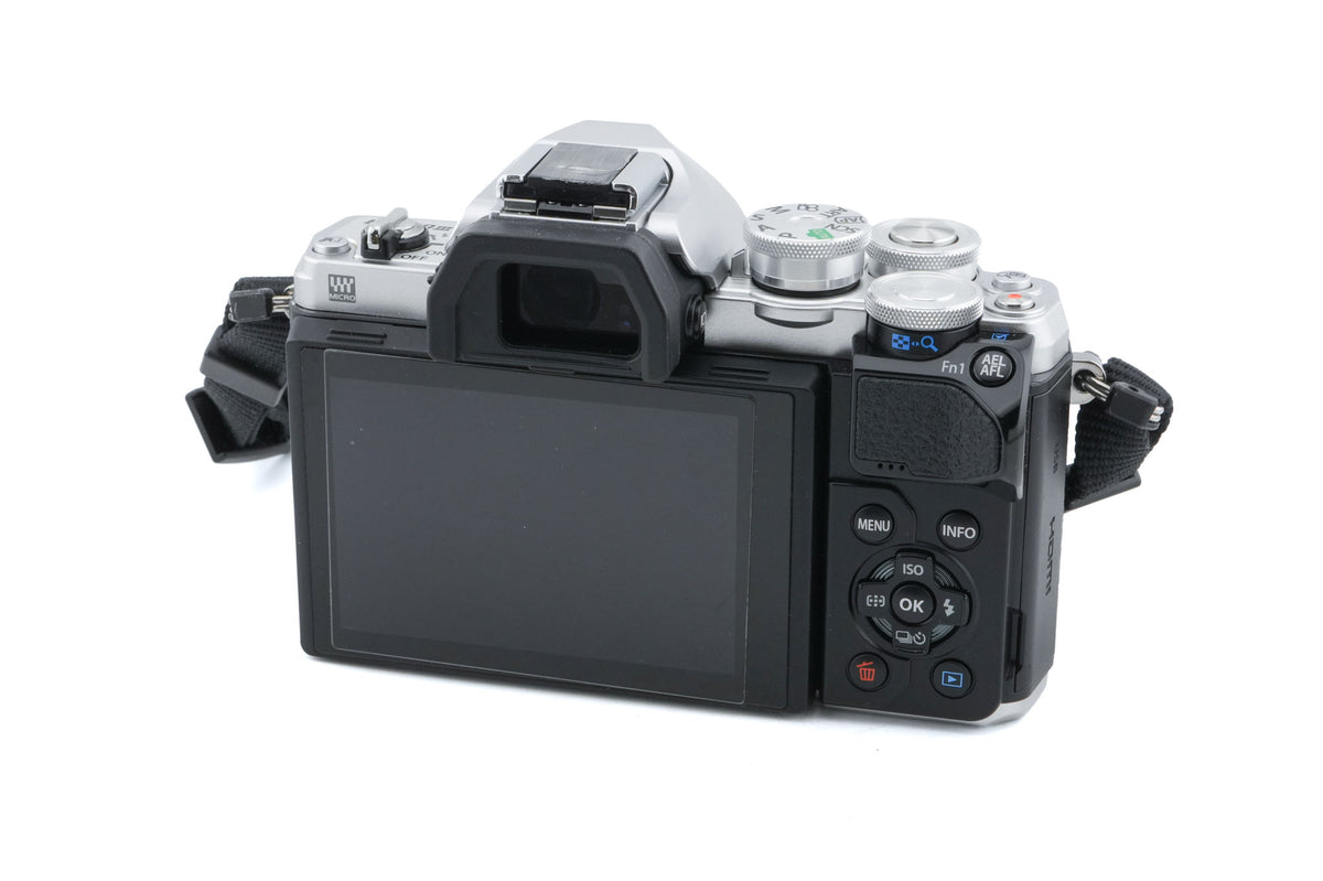Olympus OM-D E-M10 Mark III