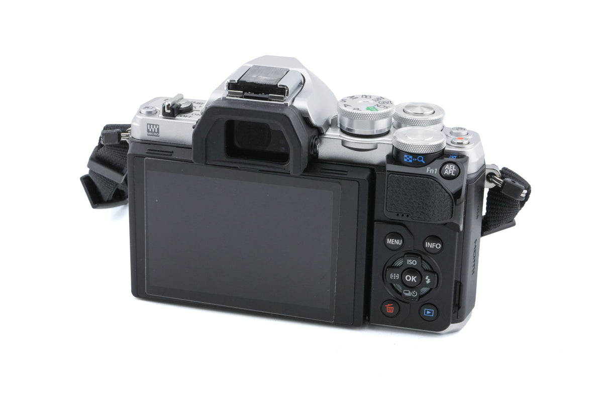 Olympus OM-D E-M10 Mark III