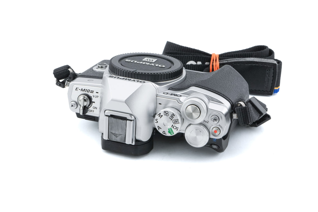 Olympus OM-D E-M10 Mark III