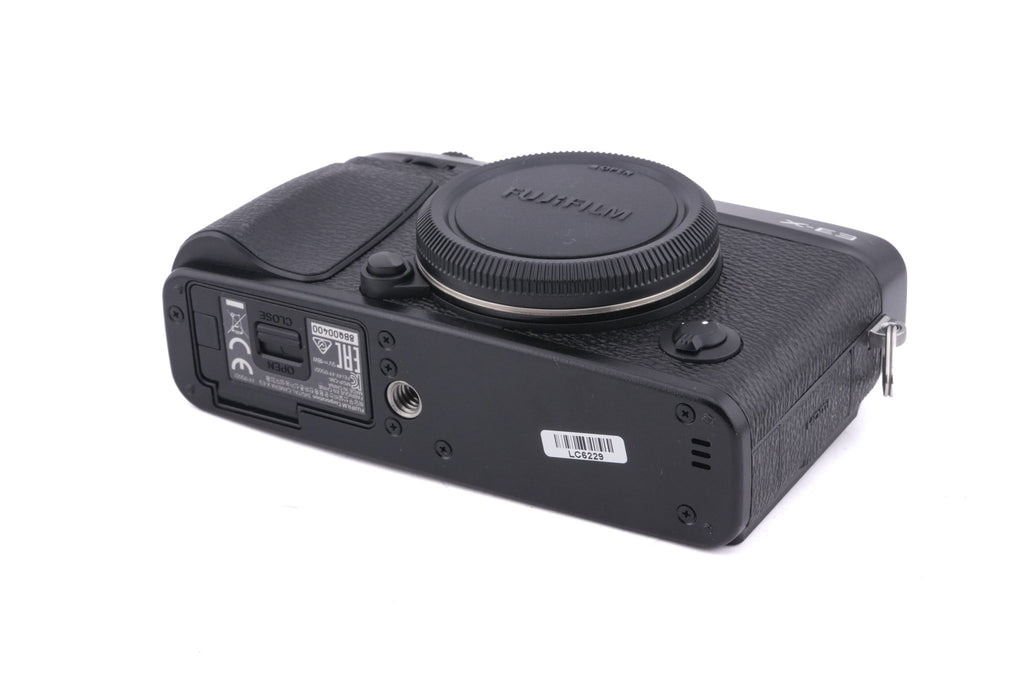 Fujifilm X-E3 + EF-X8 Flash