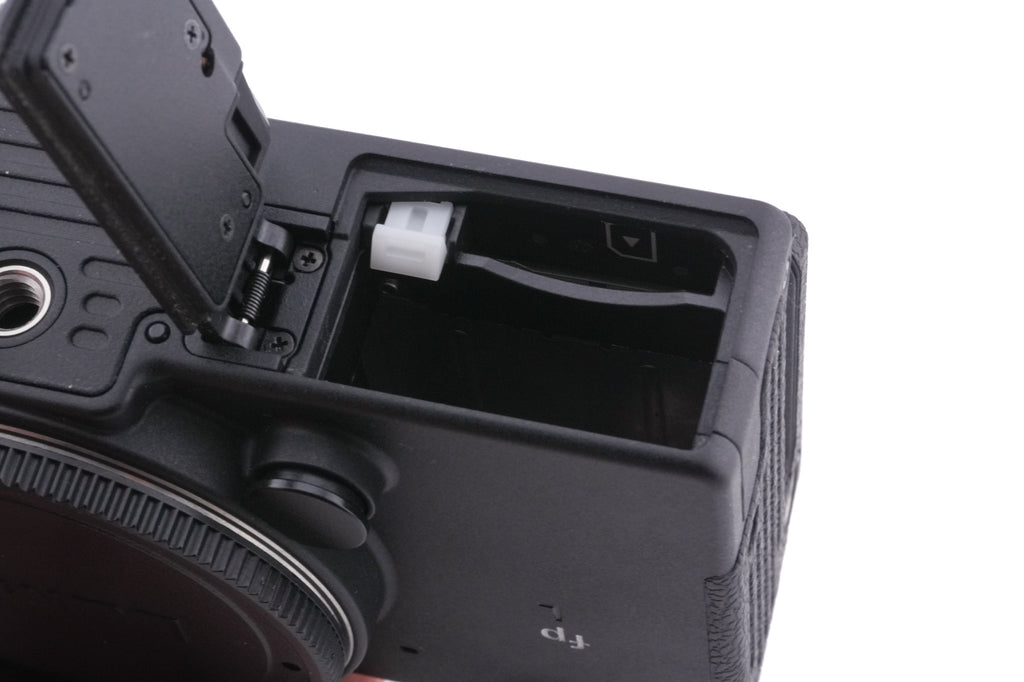 Sigma fp L