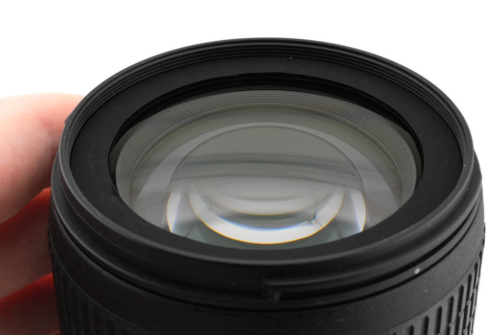 Nikon D5100 + 18-105mm f3.5-5.6 AF-S Nikkor G ED VR