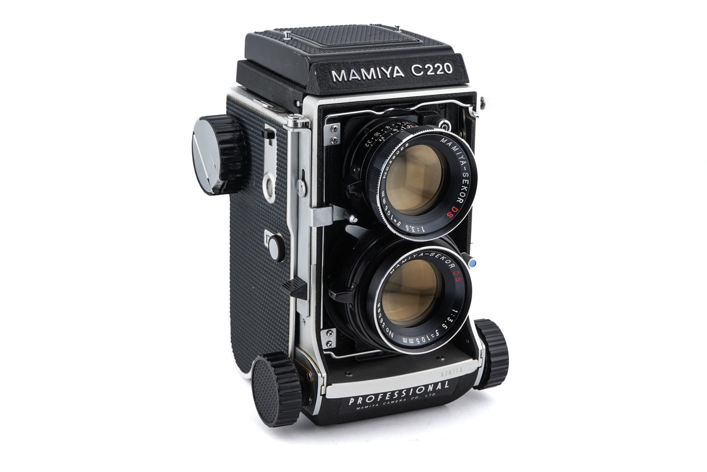 Mamiya C220 + 105mm f3.5 Sekor DS (Blue Dot)