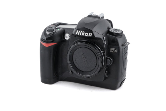 Nikon D70s