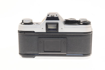 Canon AE-1 + 35-70mm f3.5-4.5 FDn