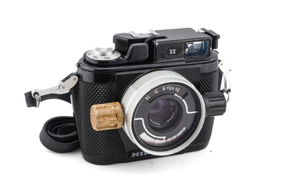 Nikon Nikonos II + 35mm f2.5 W-Nikkor + Flash Unit Adapter for Nikonos