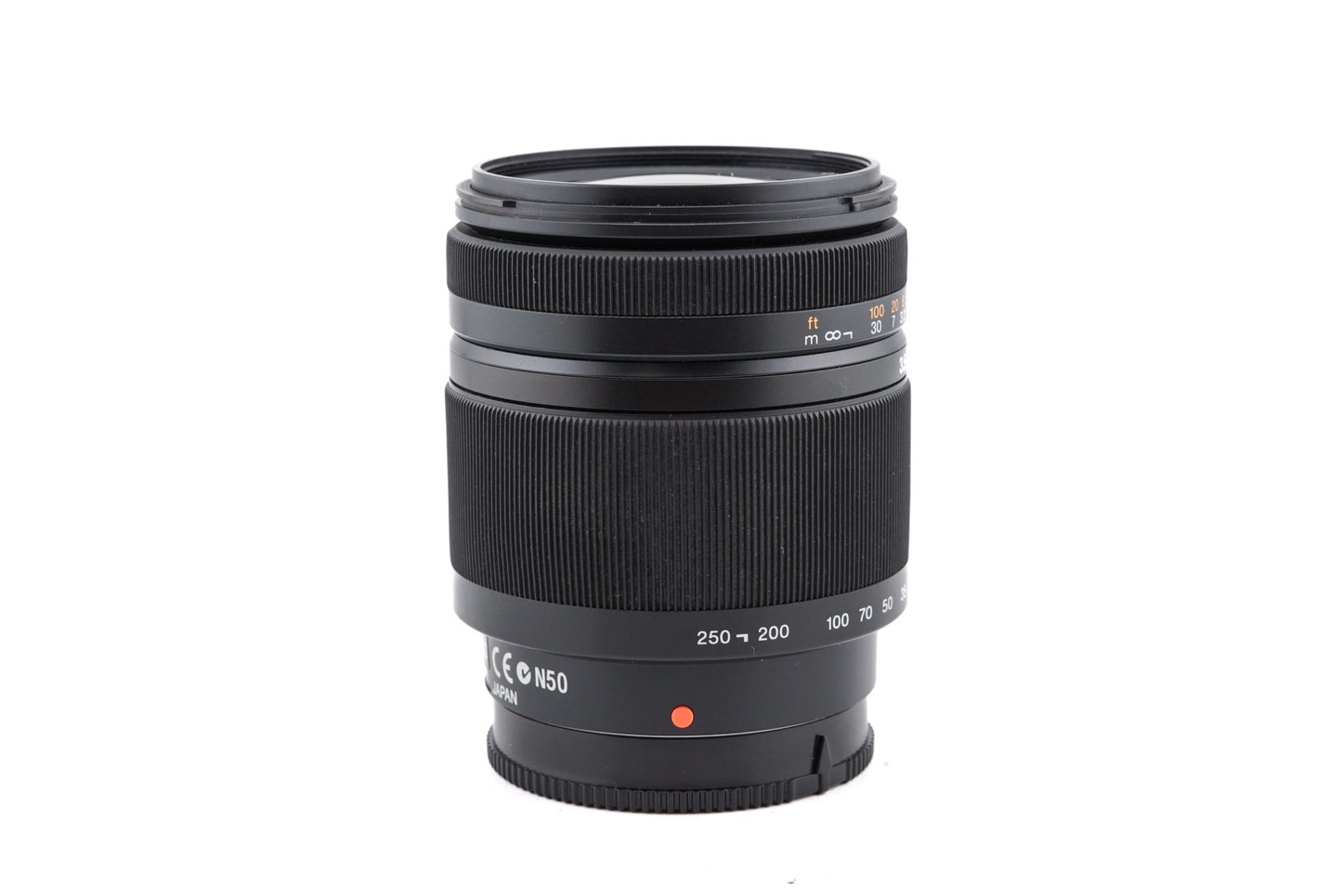Sony 18-250mm f3.5-6.3 DT