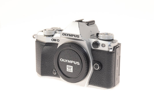 Olympus OM-D E-M5 Mark II