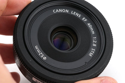 Canon 40mm f2.8 STM