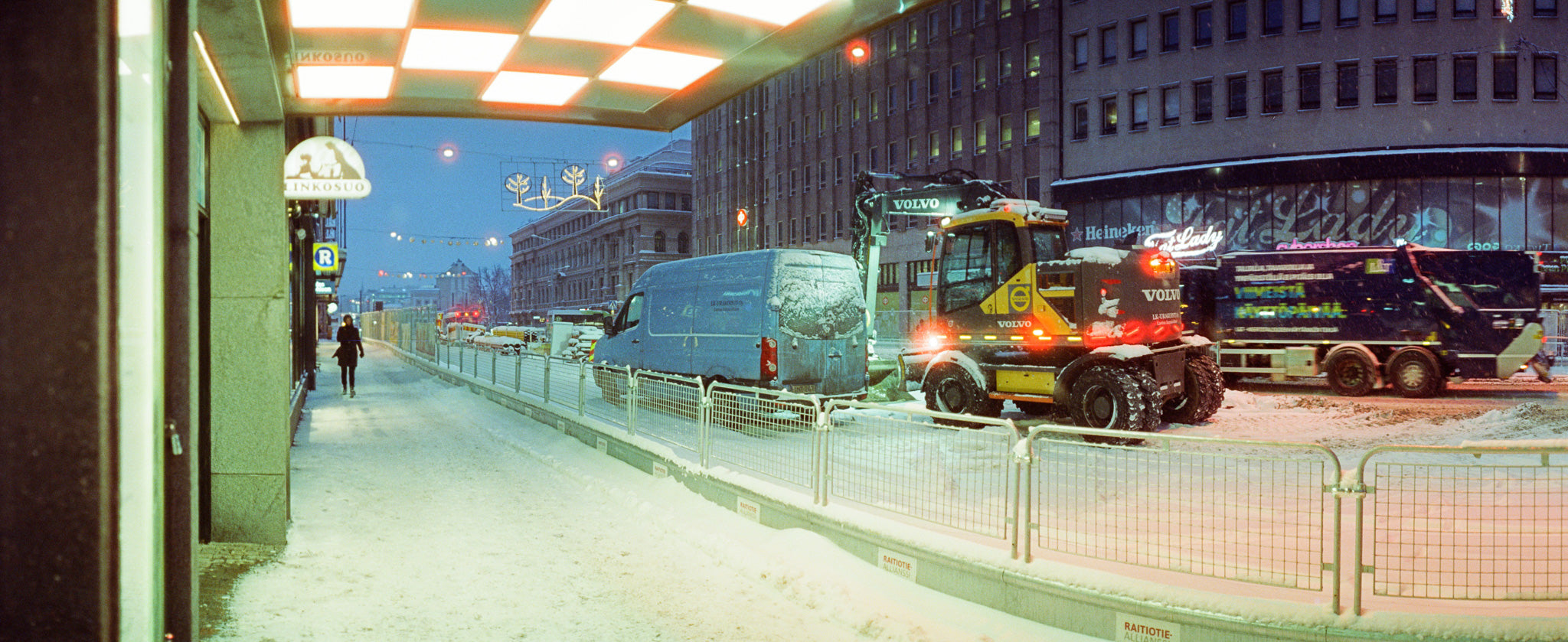 Cinestill 800T (35mm) 36 Exp.