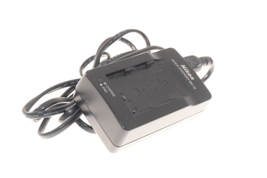 Nikon MH-18 Quick Charger