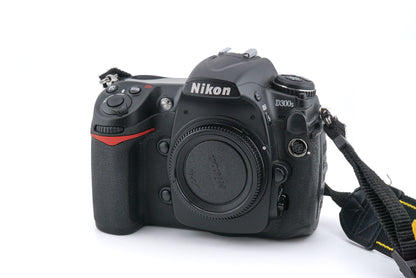 Nikon D300S