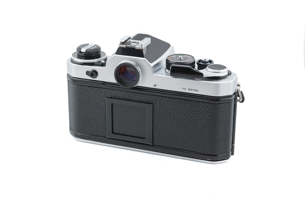 Nikon FE