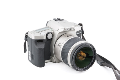 Minolta Dynax 4 + 28-80mm f3.5-5.6 AF Zoom Macro D
