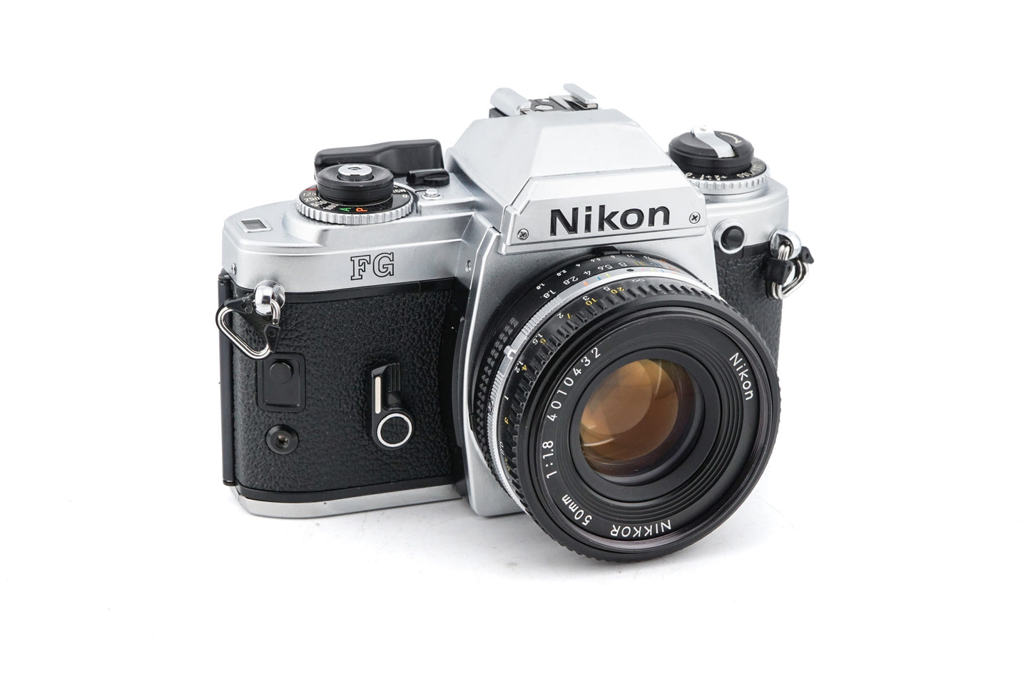 Nikon FG + 50mm f1.8 Nikkor AI-S (0.6m)