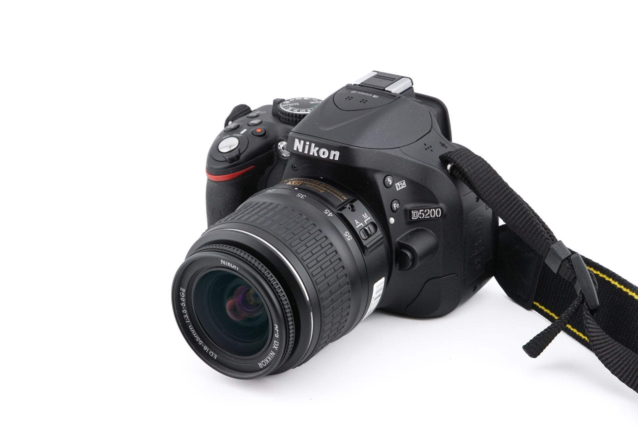 Nikon D5200 + 18-55mm f3.5-5.6 G ED II AF-S Nikkor – Kamerastore