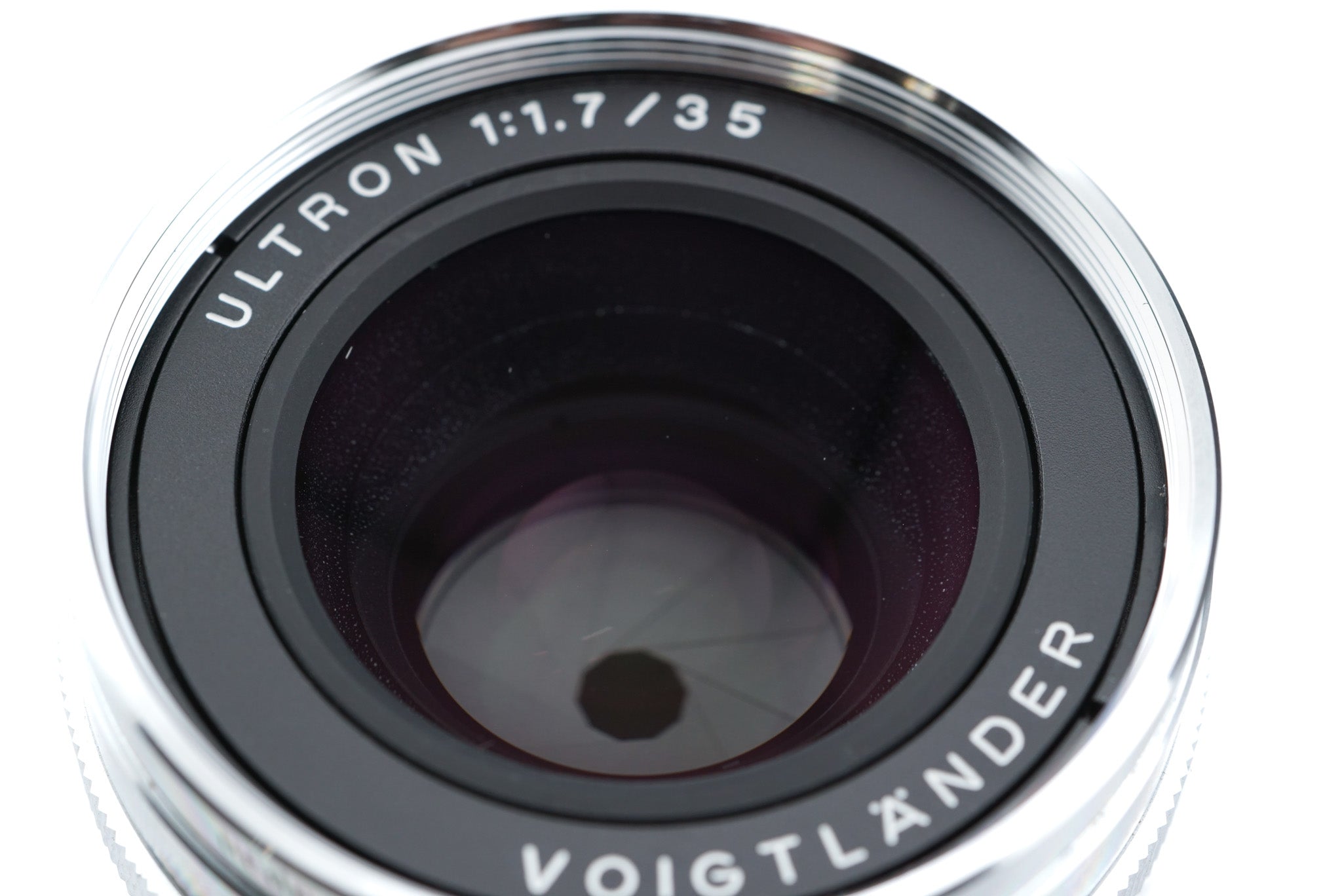 Voigtländer 35mm f1.7 Ultron Aspherical VM – Kamerastore