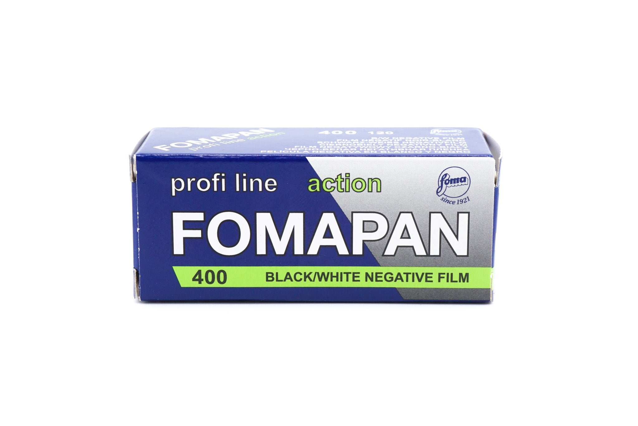 A Fomapan 400 black and white negative film roll box on a white background. For 120mm medium format cameras.