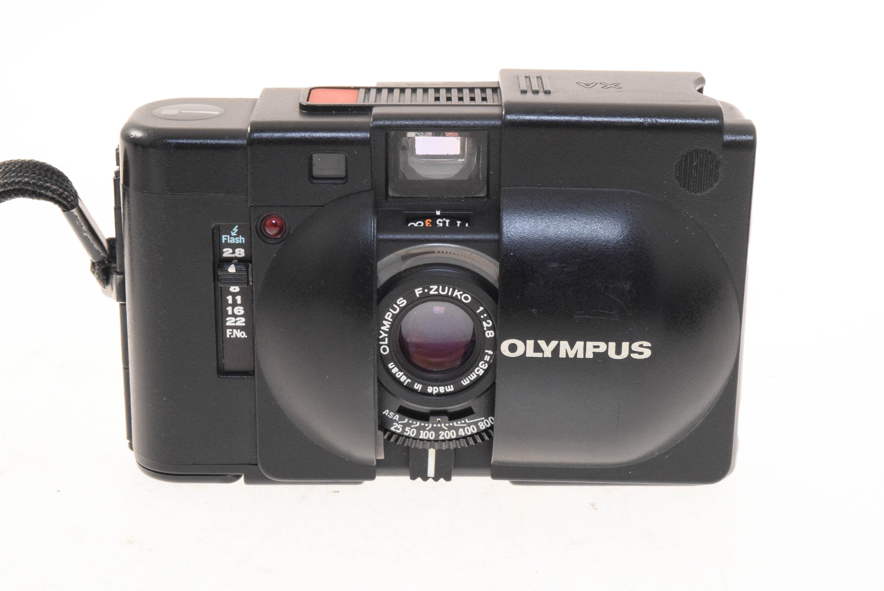 Olympus XA + A11 Electronic Flash – Kamerastore