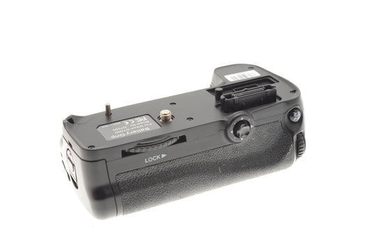 Other Battery Grip for D7000 - Accessory