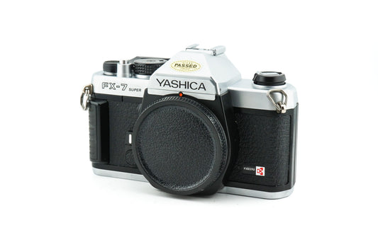 Yashica FX-7 Super - Camera