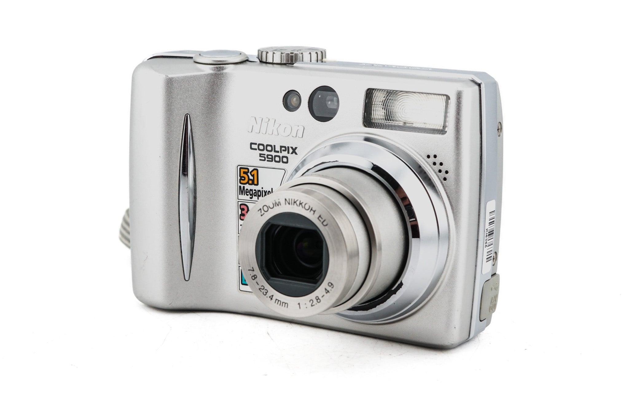 Nikon Coolpix 5900 digital outlet camera