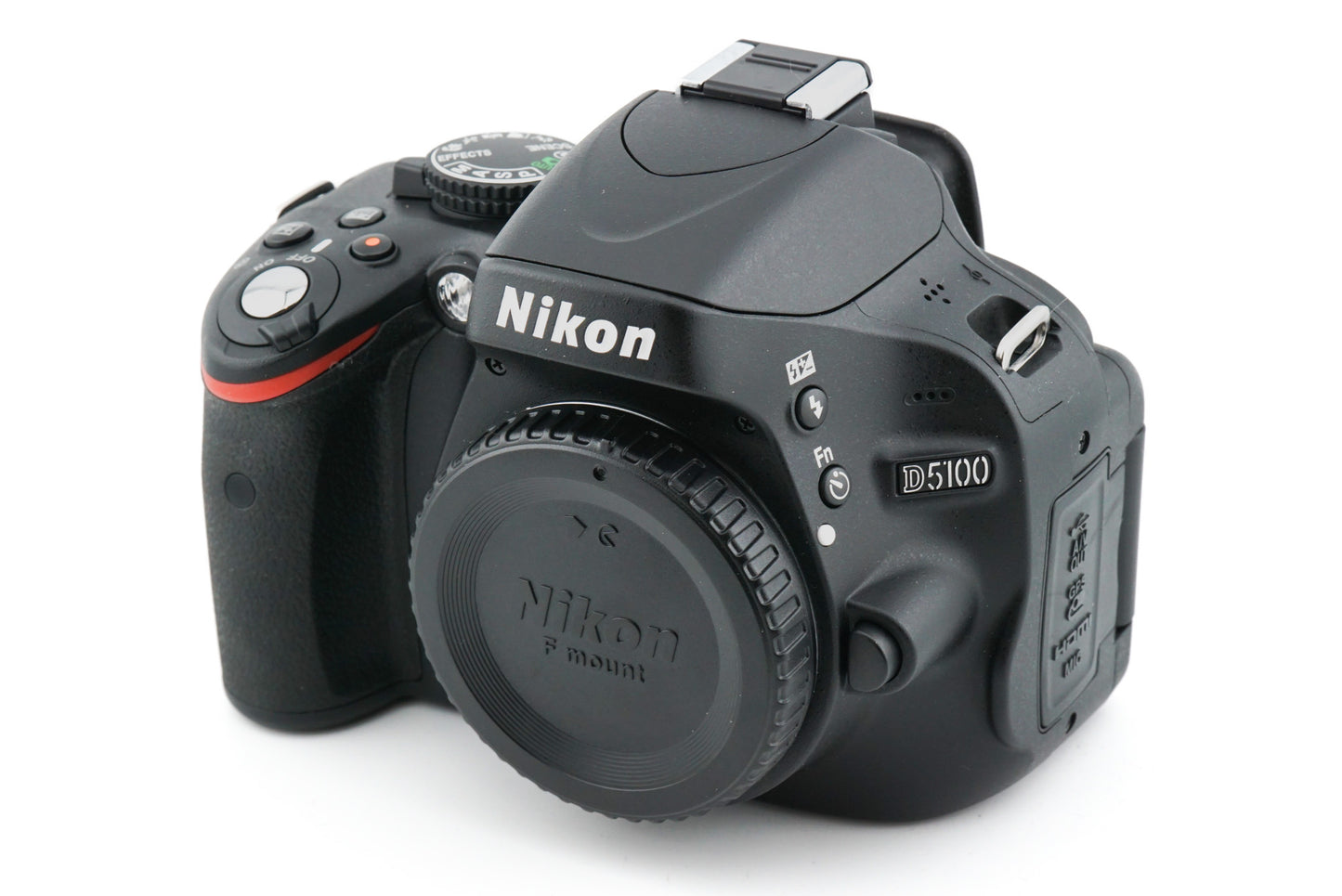 Nikon D5100 - Camera
