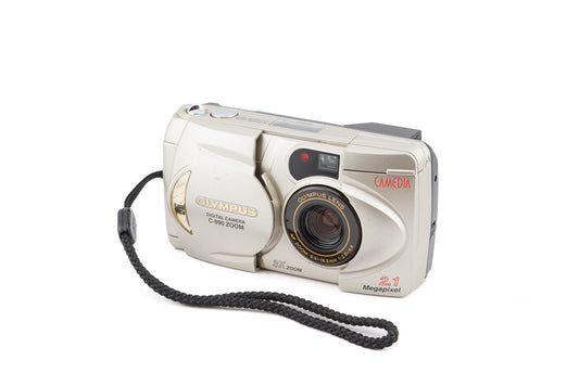 Olympus C-990 Zoom - Camera