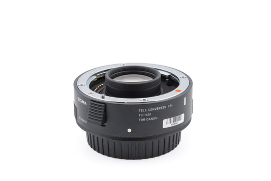 Sigma 1.4x TC-1401 Teleconverter - Accessory
