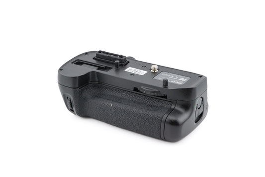 Meike MK-D7100 Multi-Power Battery Pack For D7100/D7200 - Accessory