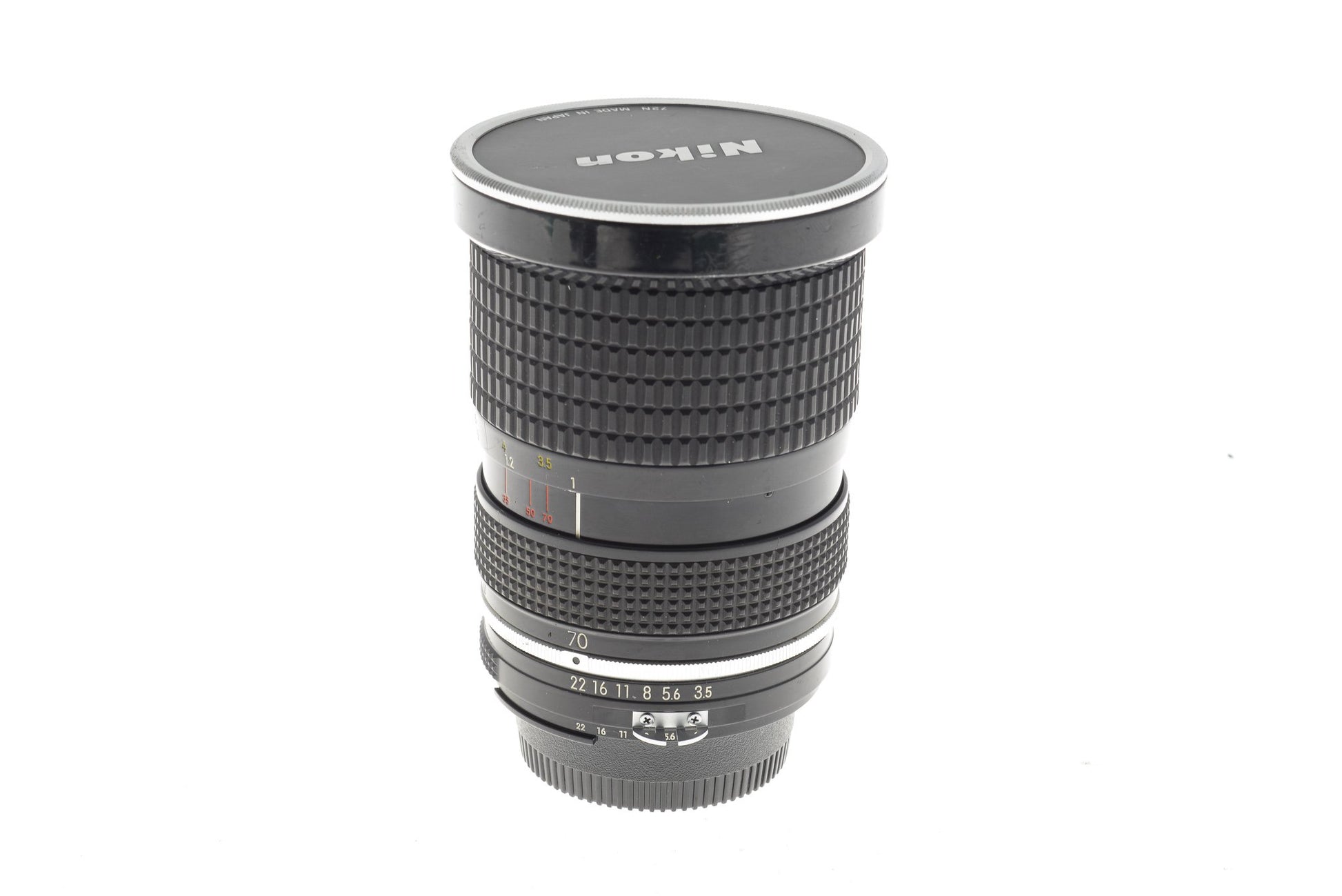 Nikon 35-70mm f3.5 Zoom-Nikkor AI - Lens